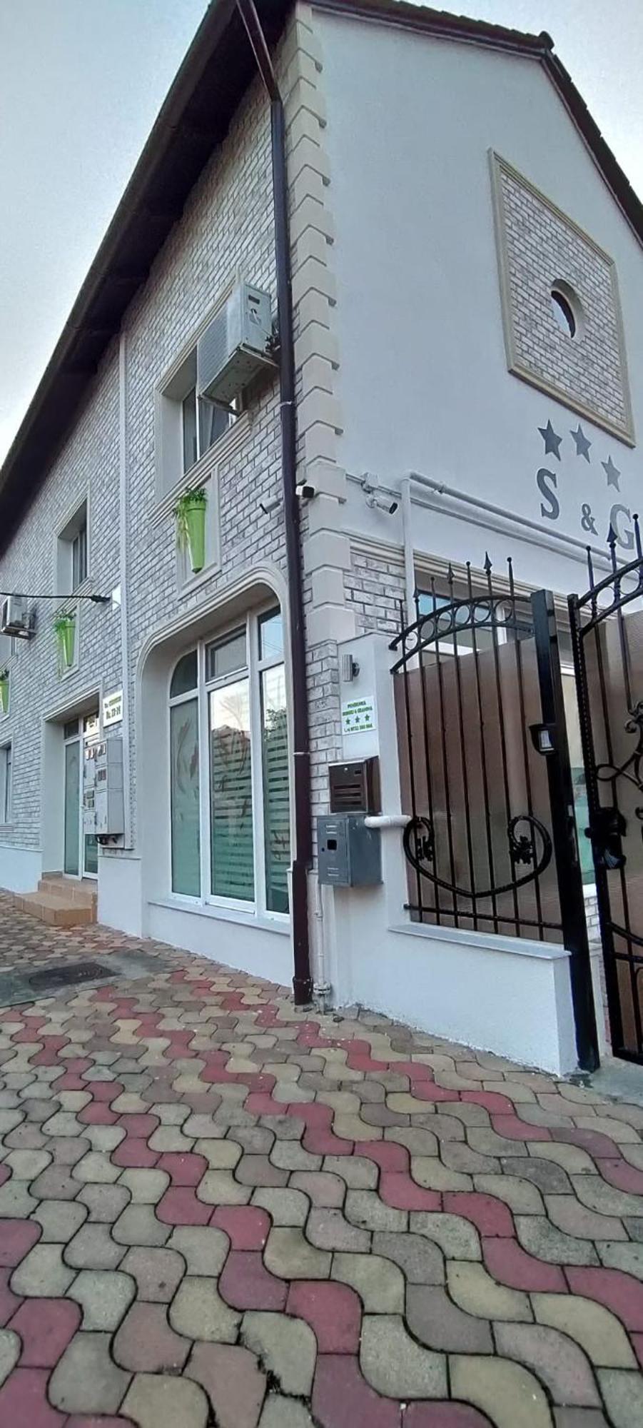 Pensiunea Sergiu & Geanina Арад Екстериор снимка